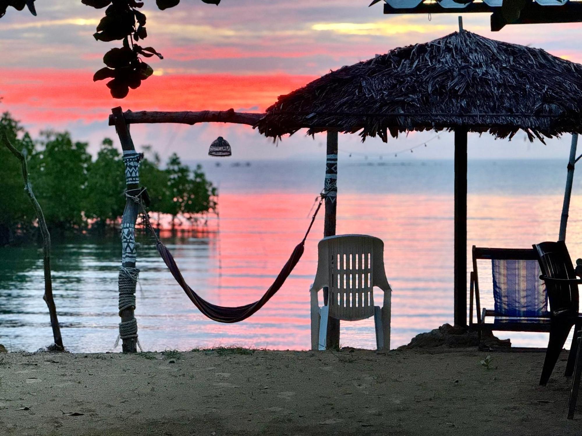 Baan Plai Laem Homestay Koh Phaluai Extérieur photo